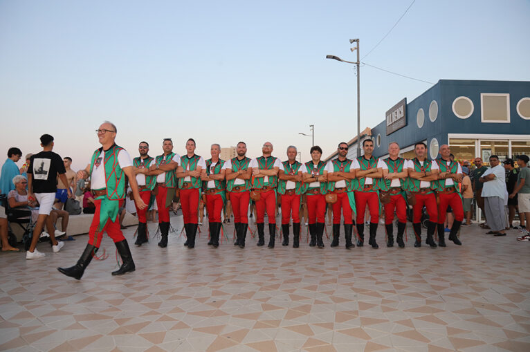 Filà Contrabandistes de Xàbia en el desfile del Arenal de Xàbia