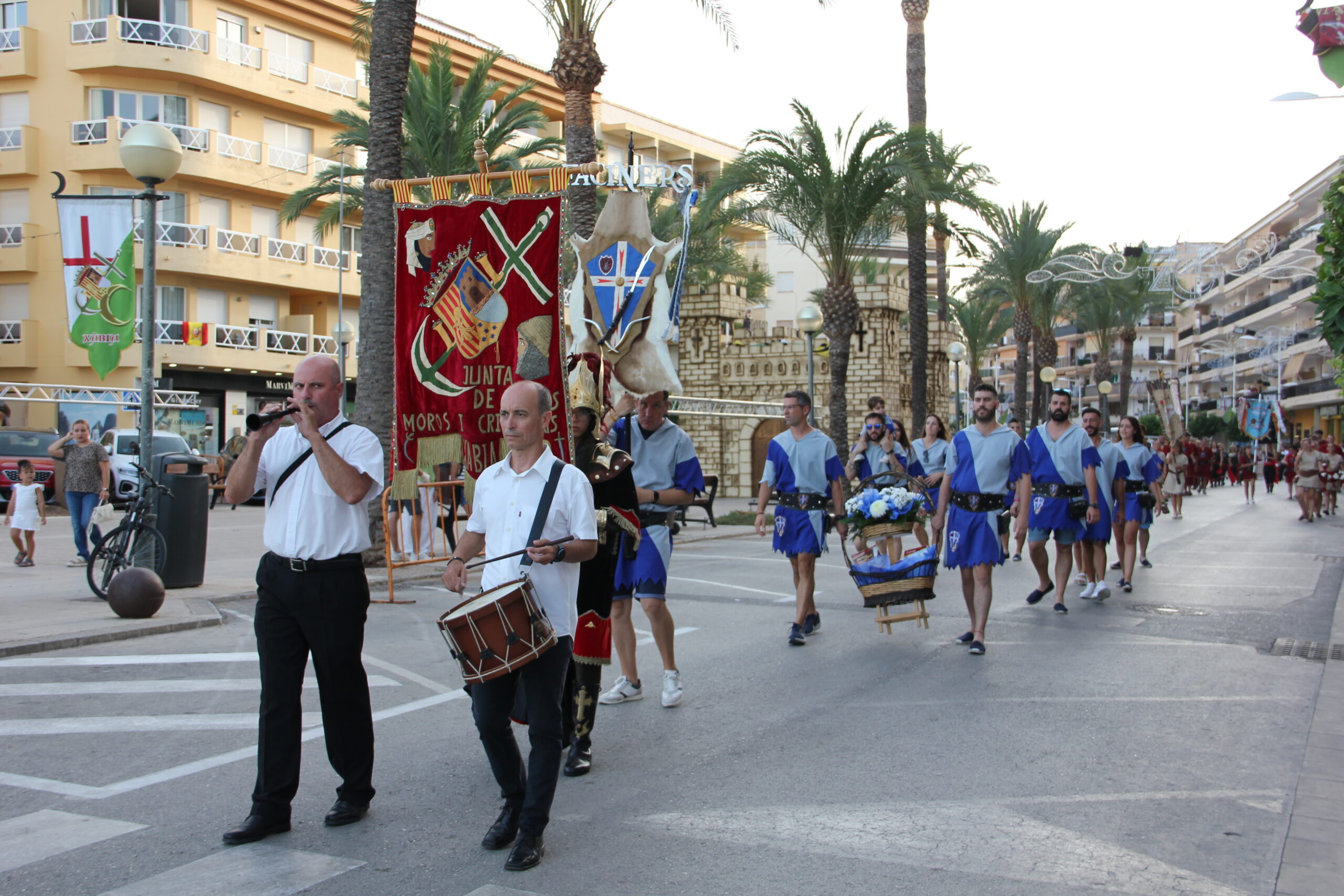 Ofrenda Moros y Cristianos Xàbia 2024 (1)