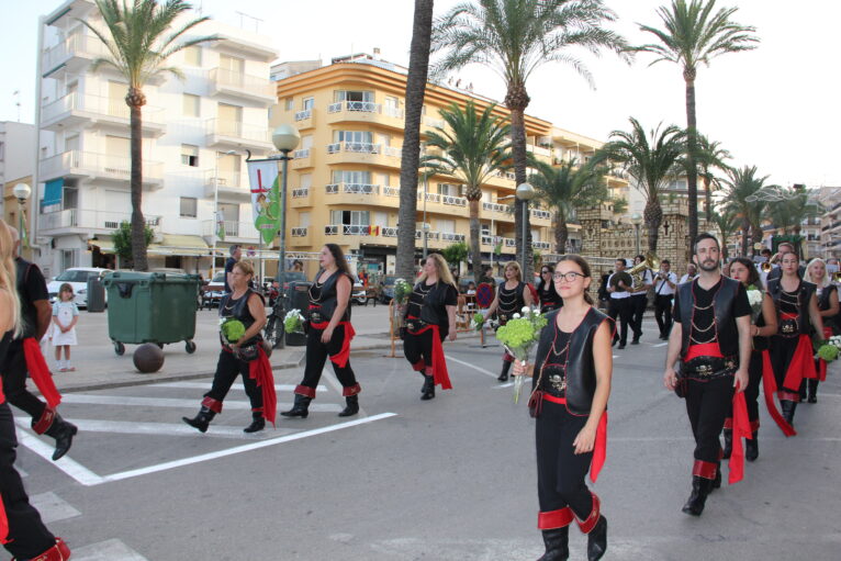 Ofrenda Moros y Cristianos Xàbia 2024 (8)