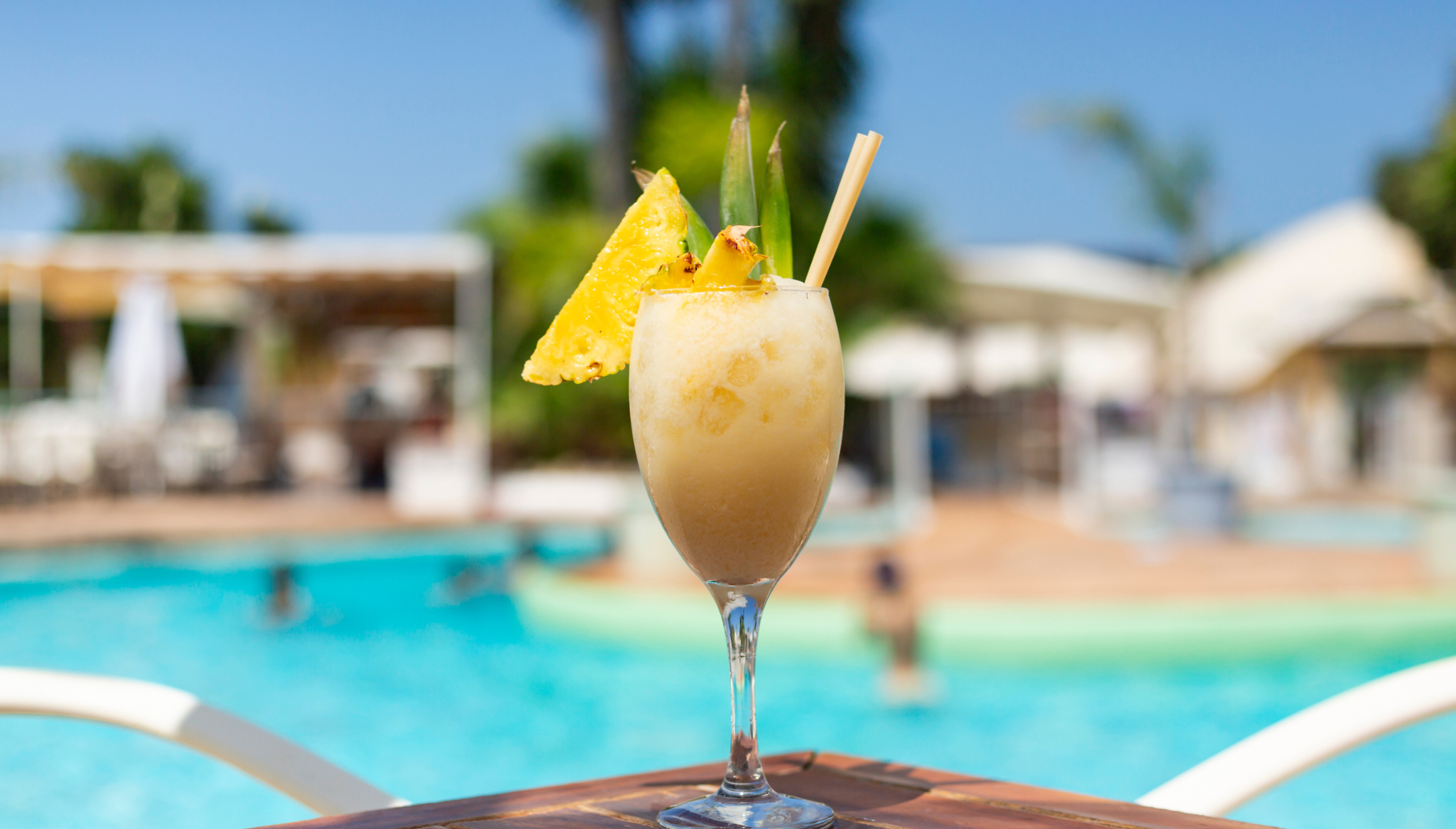 Celebra el verano con una refrescante piña colada