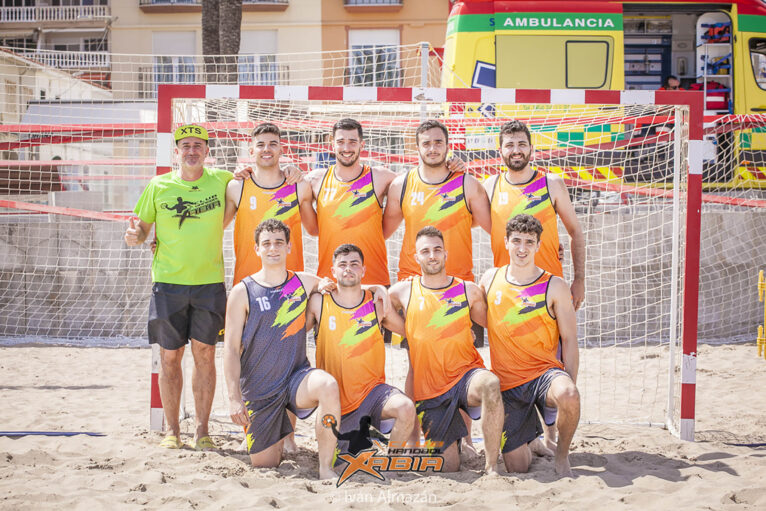 Equipo del Club Handbol Xàbia