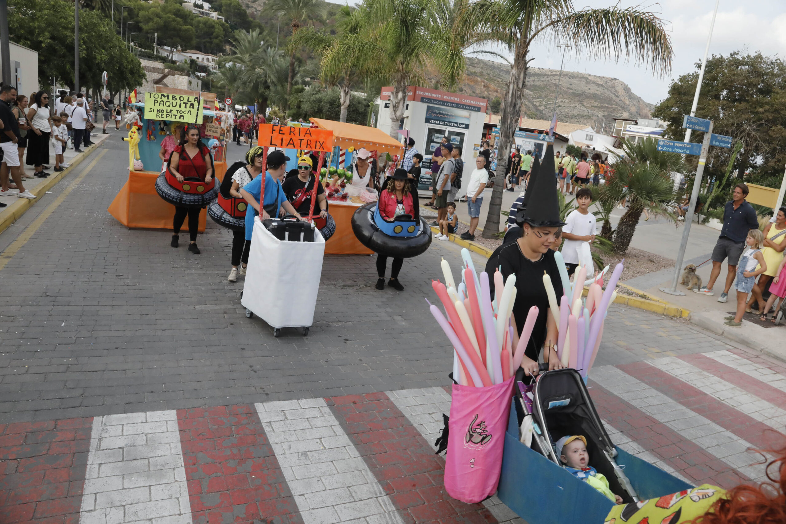 Carrozas Fiestas de Loreto 2024 (10)