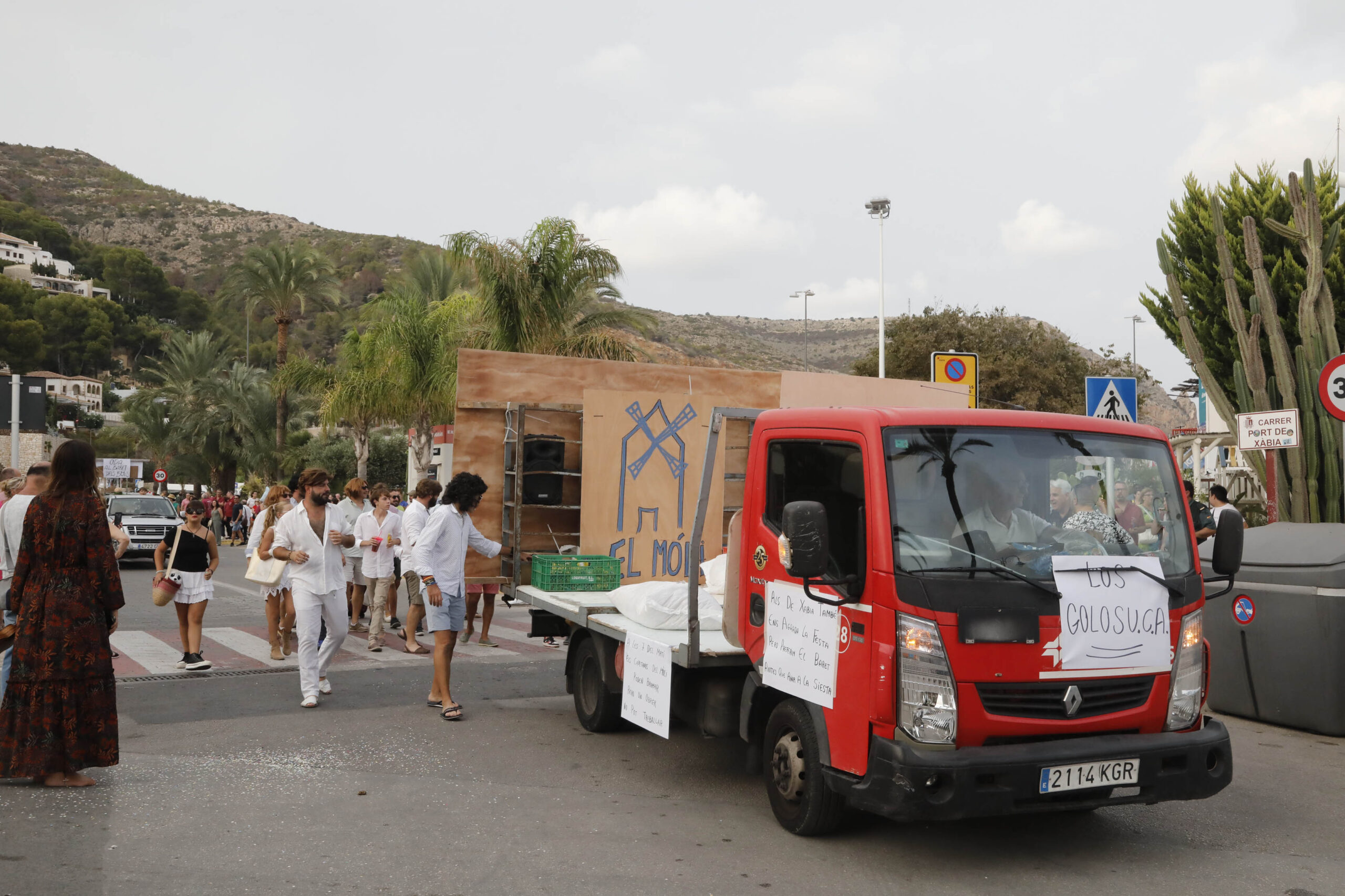 Carrozas Fiestas de Loreto 2024 (13)