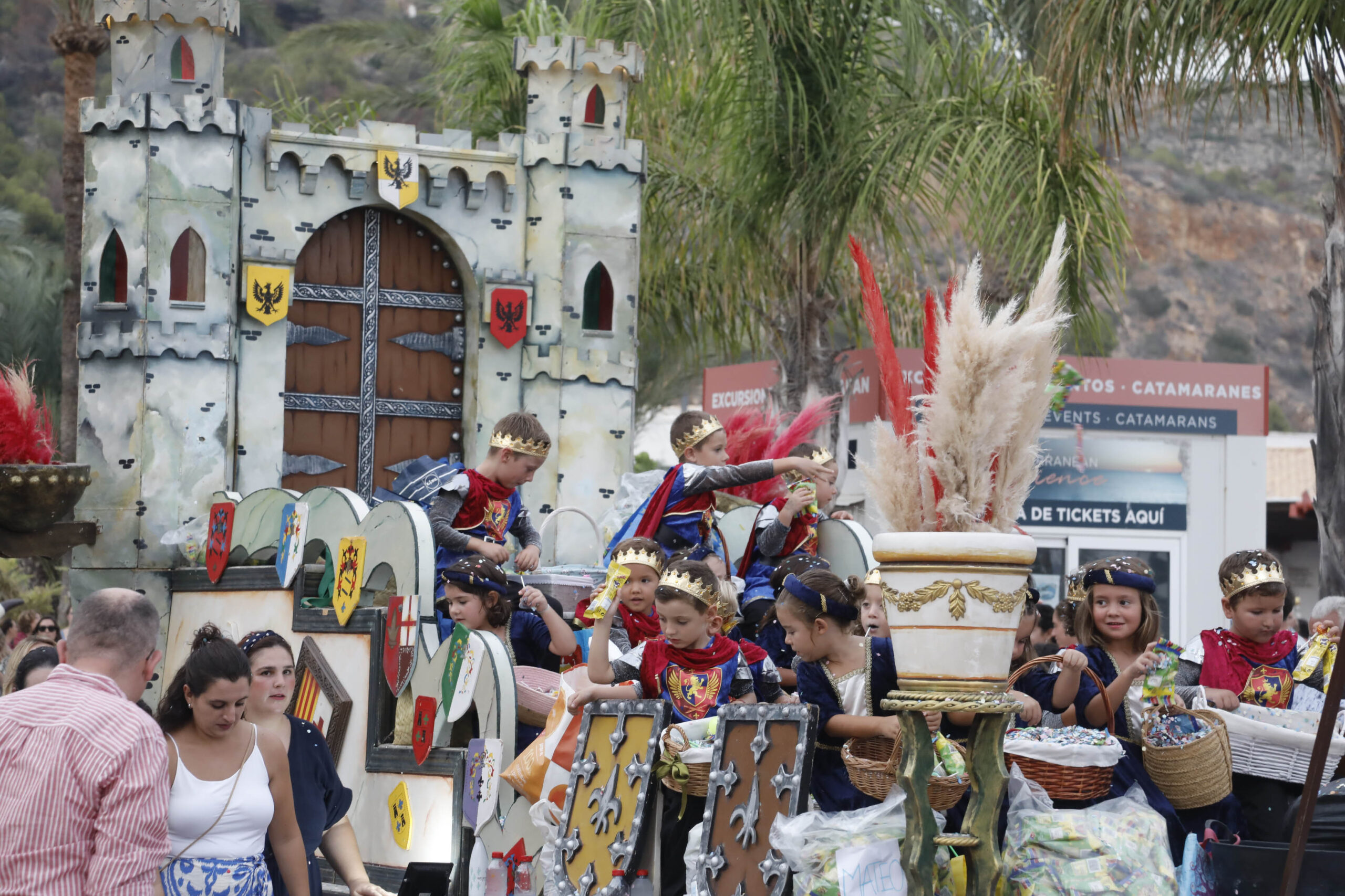 Carrozas Fiestas de Loreto 2024 (31)