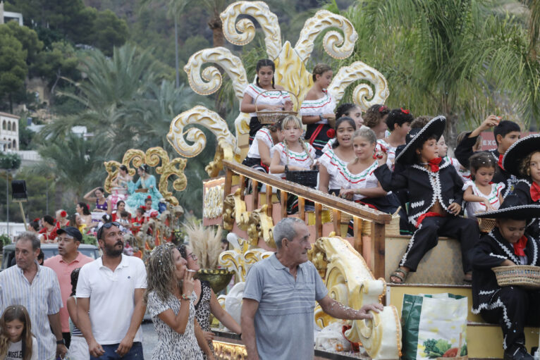 Carrozas Fiestas de Loreto 2024 (43)