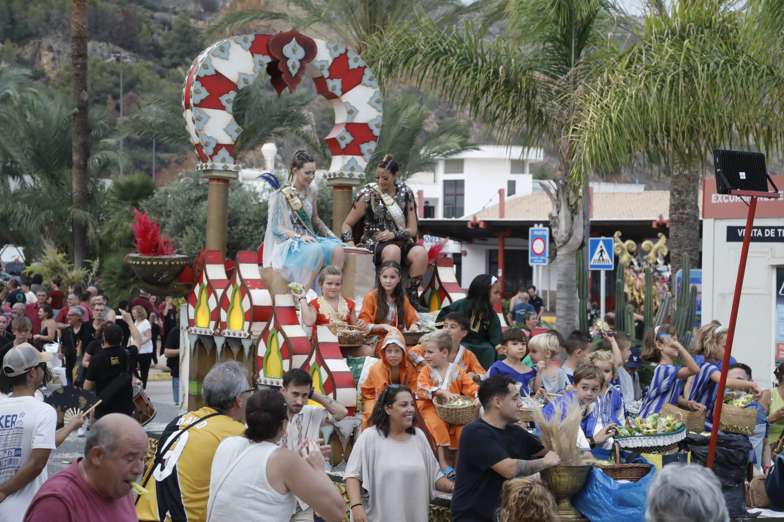 Carrozas Fiestas de Loreto 2024 (60)