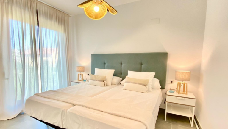 Elegante dormitorio en ático dúplex en Montañar I, Jávea