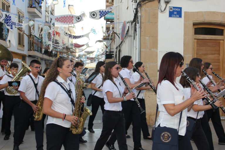 Encuentro comarcal de Bandas de Musica en el 60 aniversario de la banda de Xàbia (31)