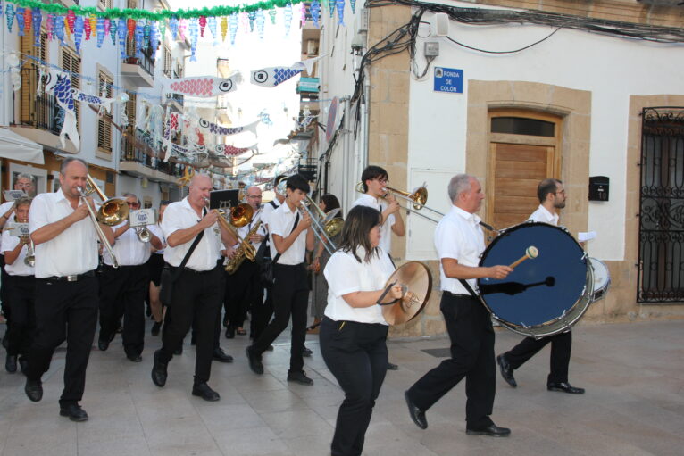 Encuentro comarcal de Bandas de Musica en el 60 aniversario de la banda de Xàbia (37)