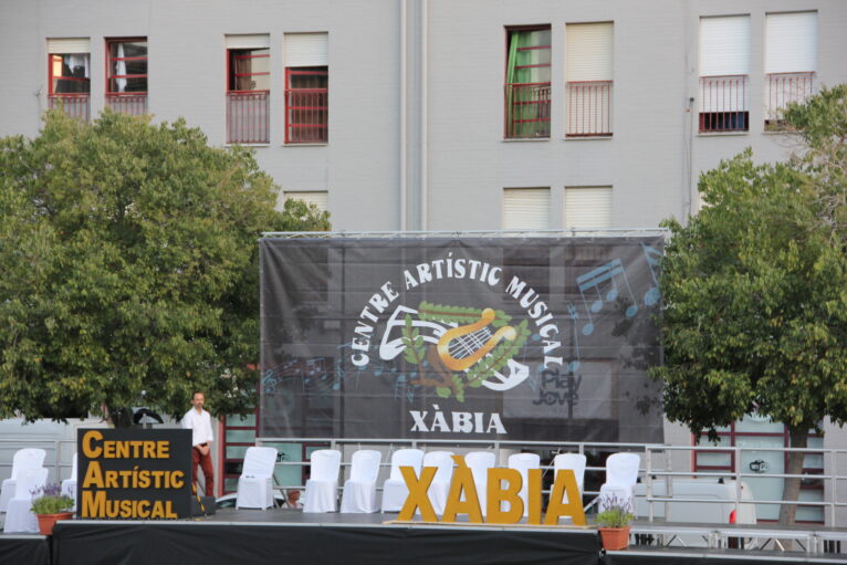 Encuentro comarcal de Bandas de Musica en el 60 aniversario de la banda de Xàbia (62)