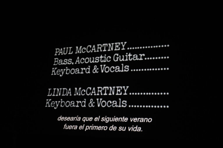 Geoff Britton, bateria de Wings, presenta la película ‘Paul McCartney & Wings. One hand Clapping’ en el Cine Jayan (15)