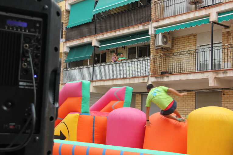 Las peñas marineras participan en el Gran Prix de las Fiestas de Loreto Xàbia (2)