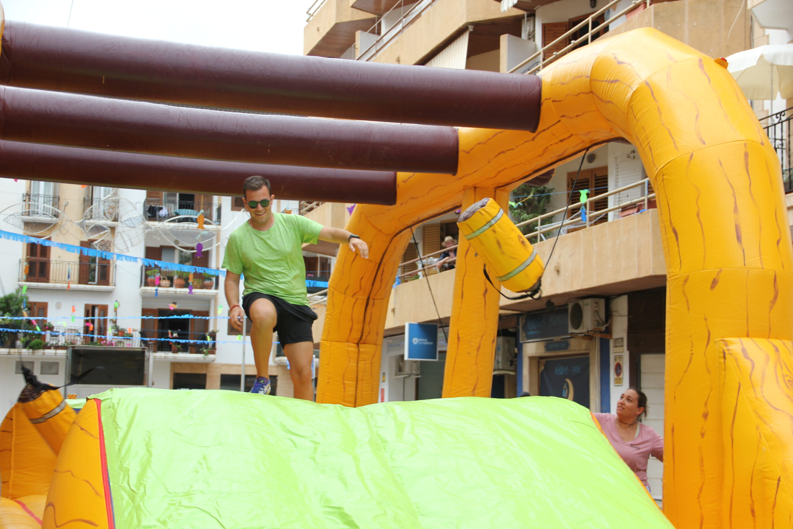 Las peñas marineras participan en el Gran Prix de las Fiestas de Loreto Xàbia (27)