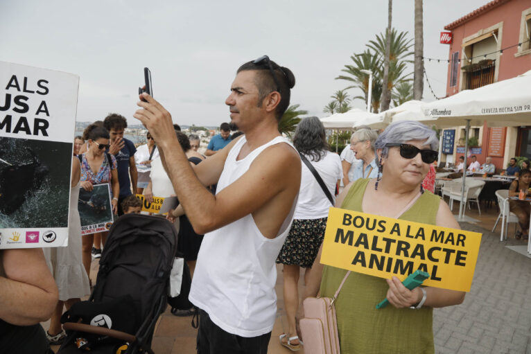 Manifestación antitaurina en Xàbia (9)