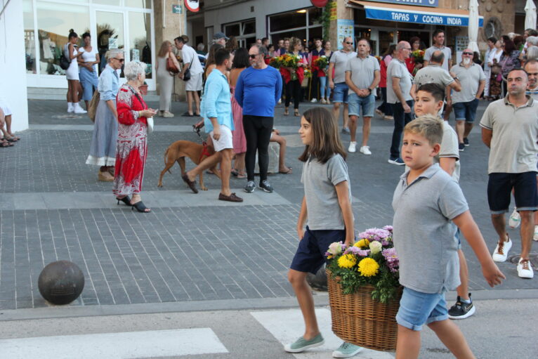 Ofrenda de Flores en honor a la Mare de Déu de Loreto de Xàbia (10)