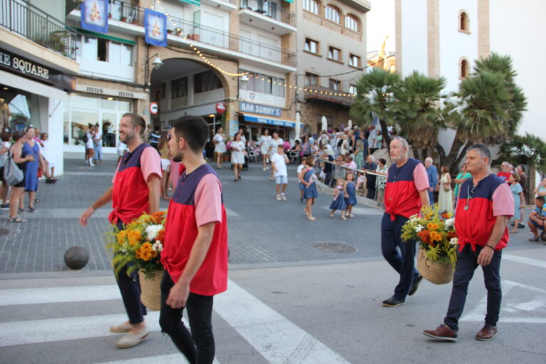 Ofrenda de Flores en honor a la Mare de Déu de Loreto de Xàbia (14)