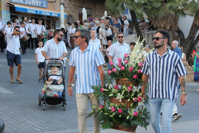 Ofrenda de Flores en honor a la Mare de Déu de Loreto de Xàbia (4)