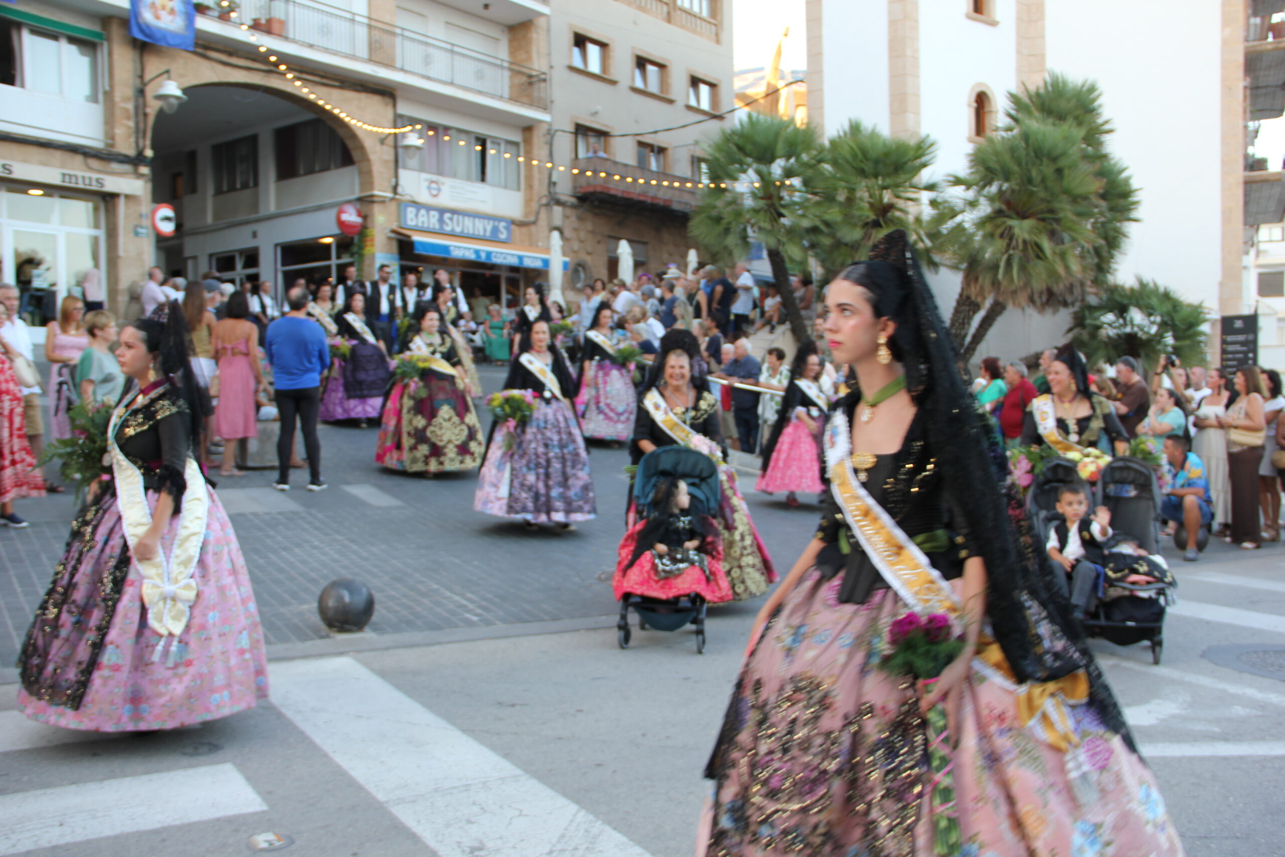 Ofrenda de Flores en honor a la Mare de Déu de Loreto de Xàbia (43)