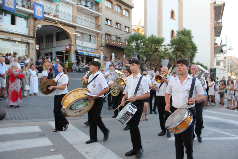 Ofrenda de Flores en honor a la Mare de Déu de Loreto de Xàbia (54)