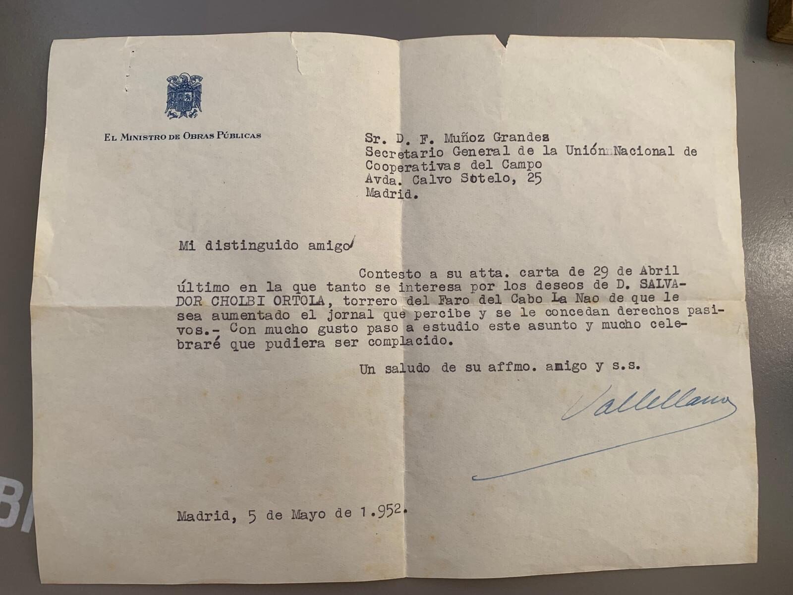 Petición de aumento de jornal para el farero en 1952