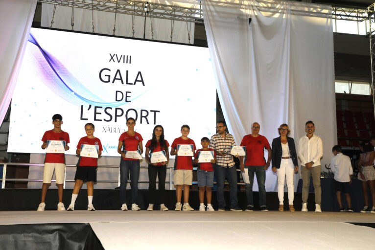 Deportistas galardonados de tenis mesa en la XVIII Gala de l'esport Xàbia