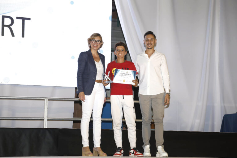 Joven tenista en la XVIII Gala de l'esport Xàbia