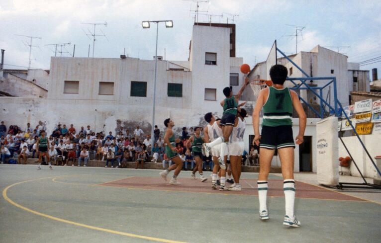 Jugadores del CB Joventut Xàbia en un partido