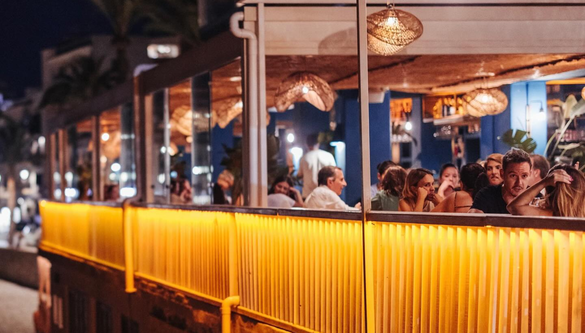 Celebra una Navidad llena de sabor frente al mediterráneo en Cala Bandida