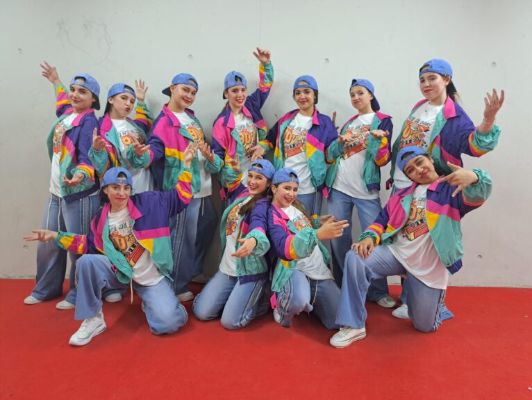 Grupo de bailarinas de Endanza Xàbia