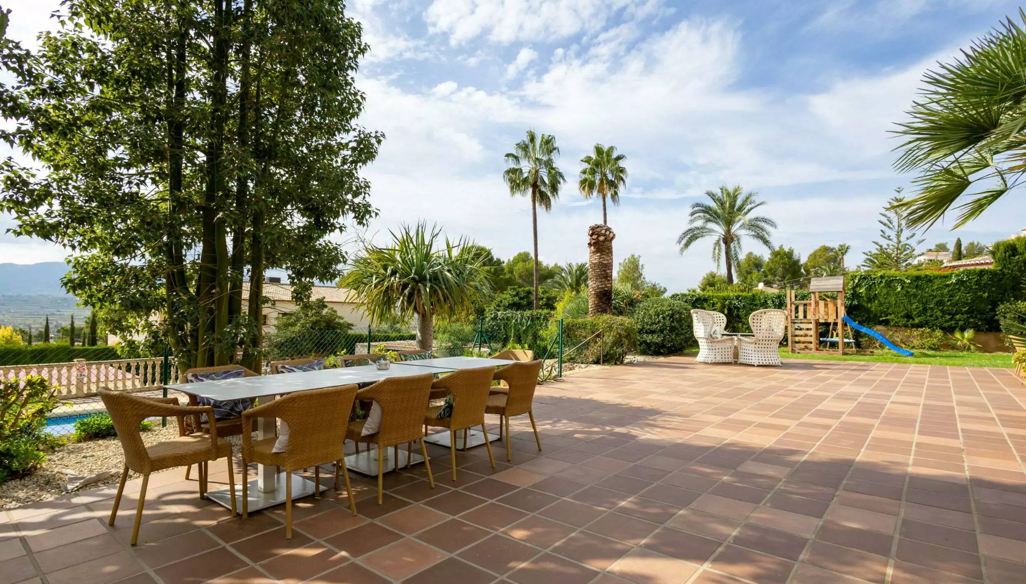 Terraza amplia con grandes posibilidades