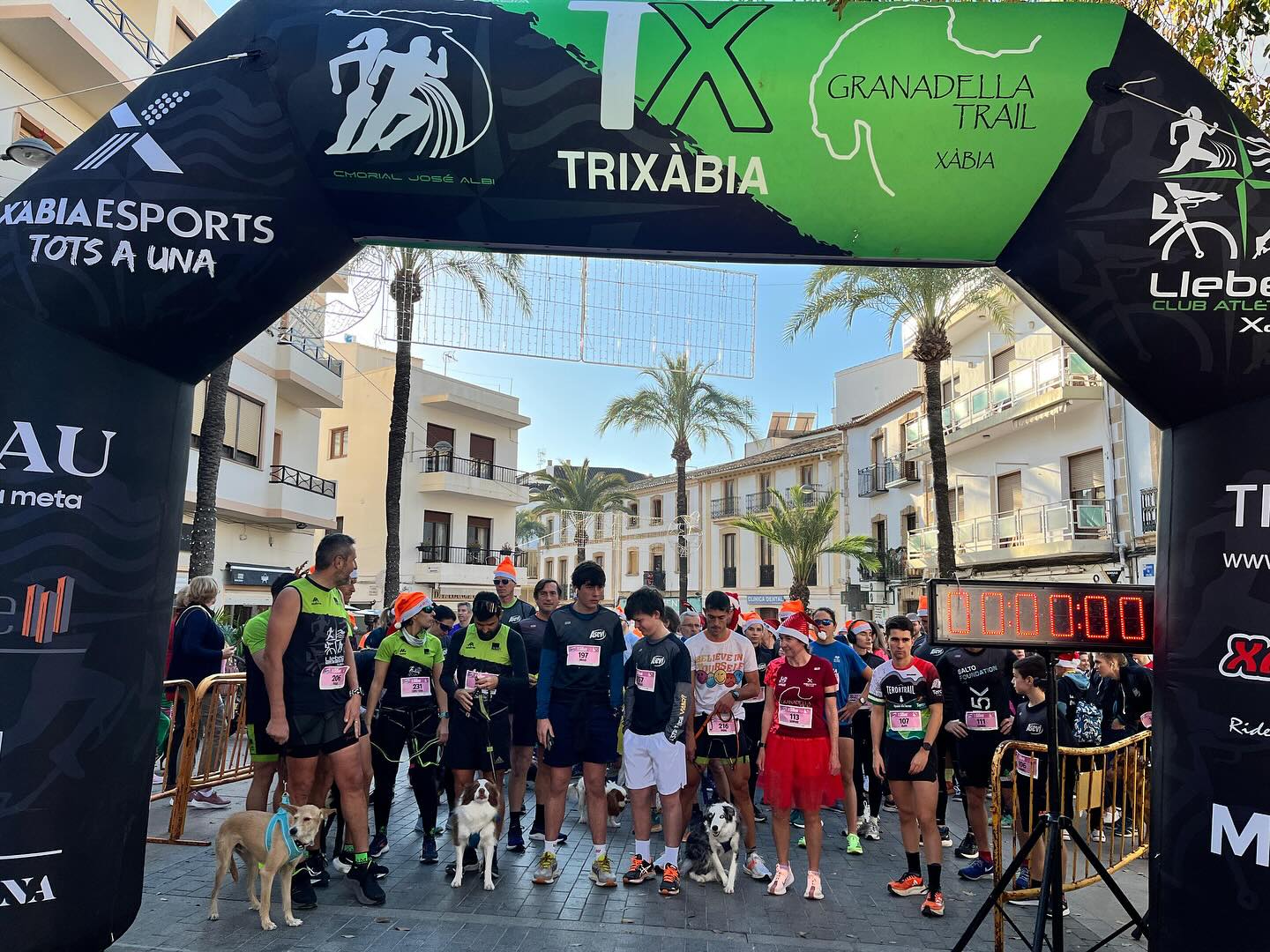 Salida de la carrera San Silvestre Perrestre Xàbia 2024