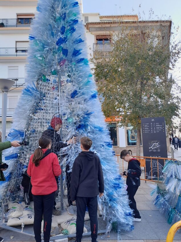 Imagen: Montando el Eco-árbol