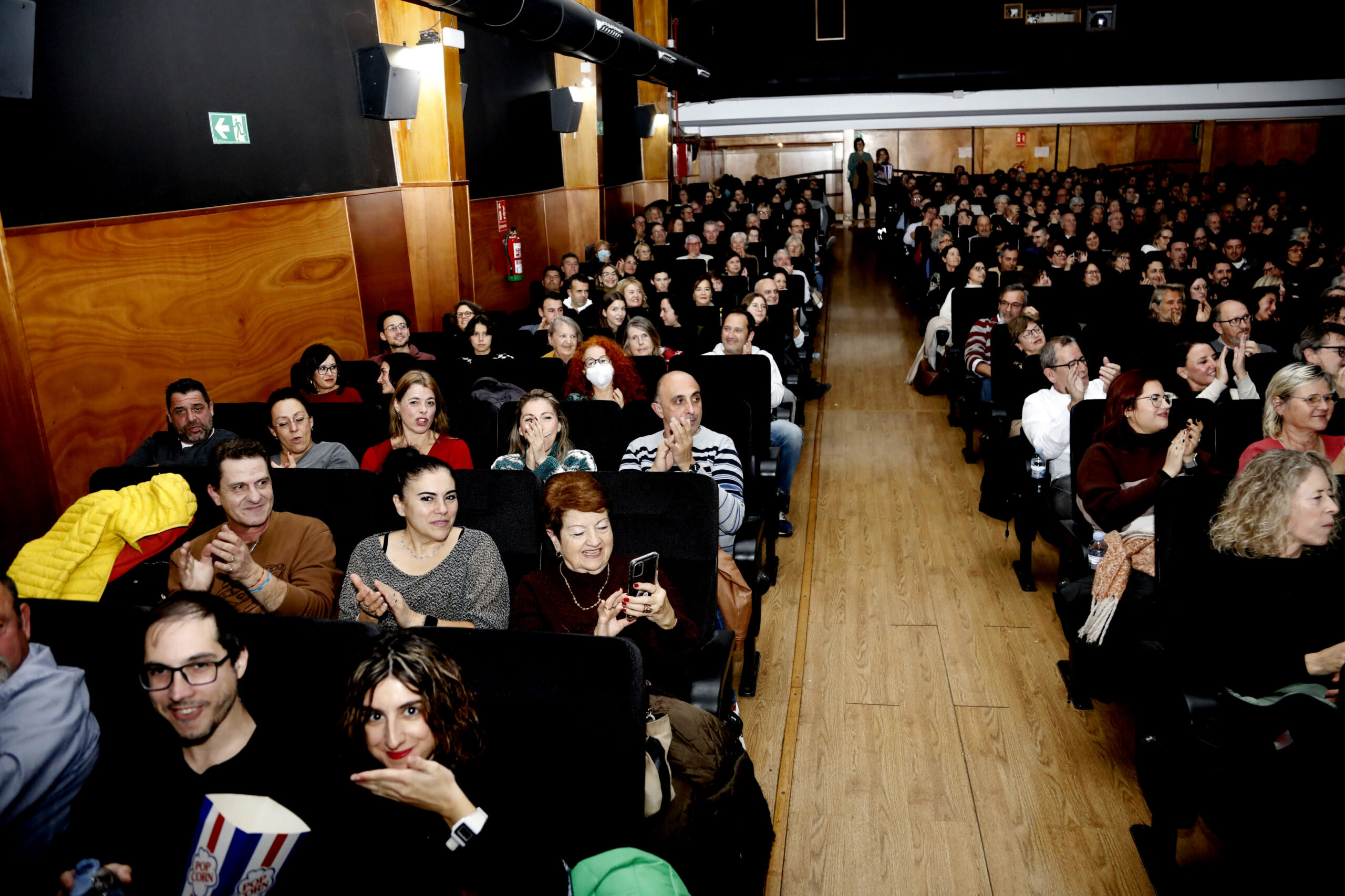 Óscar Lasarte estrena Es el enemigo en el Cine Jayan (18)