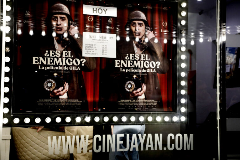 Cartel de la película de Óscar Lasarte en el Cine Jayan de Xàbia