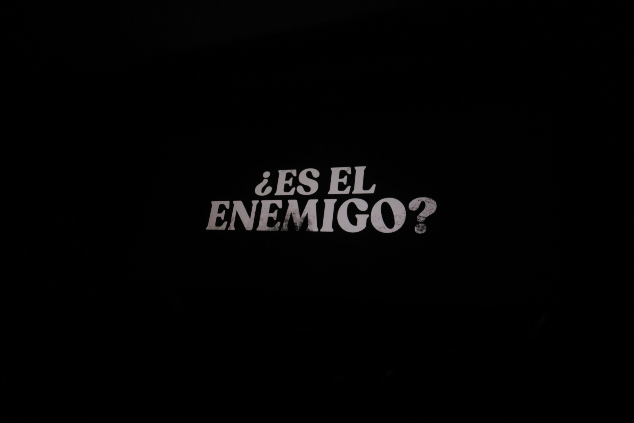 Óscar Lasarte estrena Es el enemigo en el Cine Jayan (24)