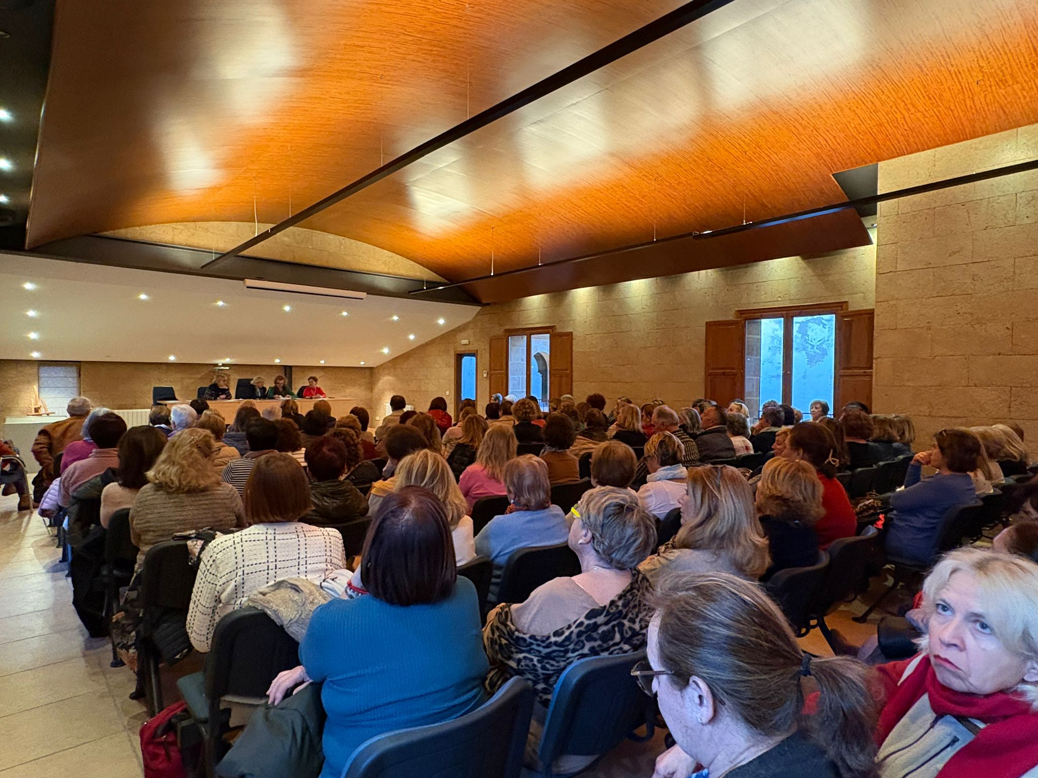 Asamblea Amas de Casa Jávea 2025