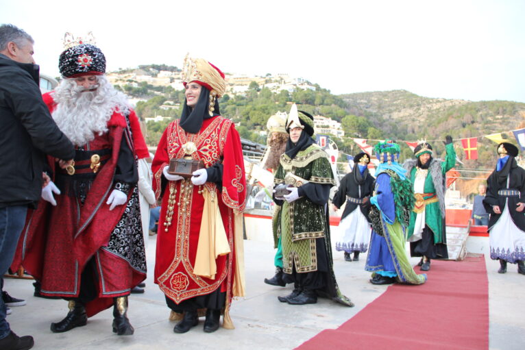 Cabalgata Reyes Magos de Oriente en Xàbia 2025 (9)