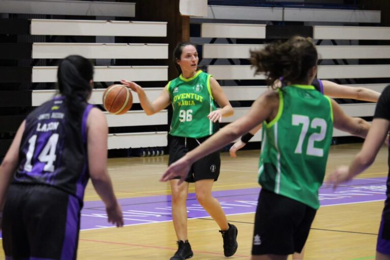 Equipo del Joventut Xàbia durante un partido