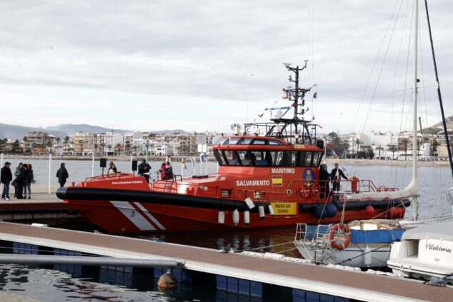 Imagen: Presentación de la nueva embarcación de Salvamar en Xàbia