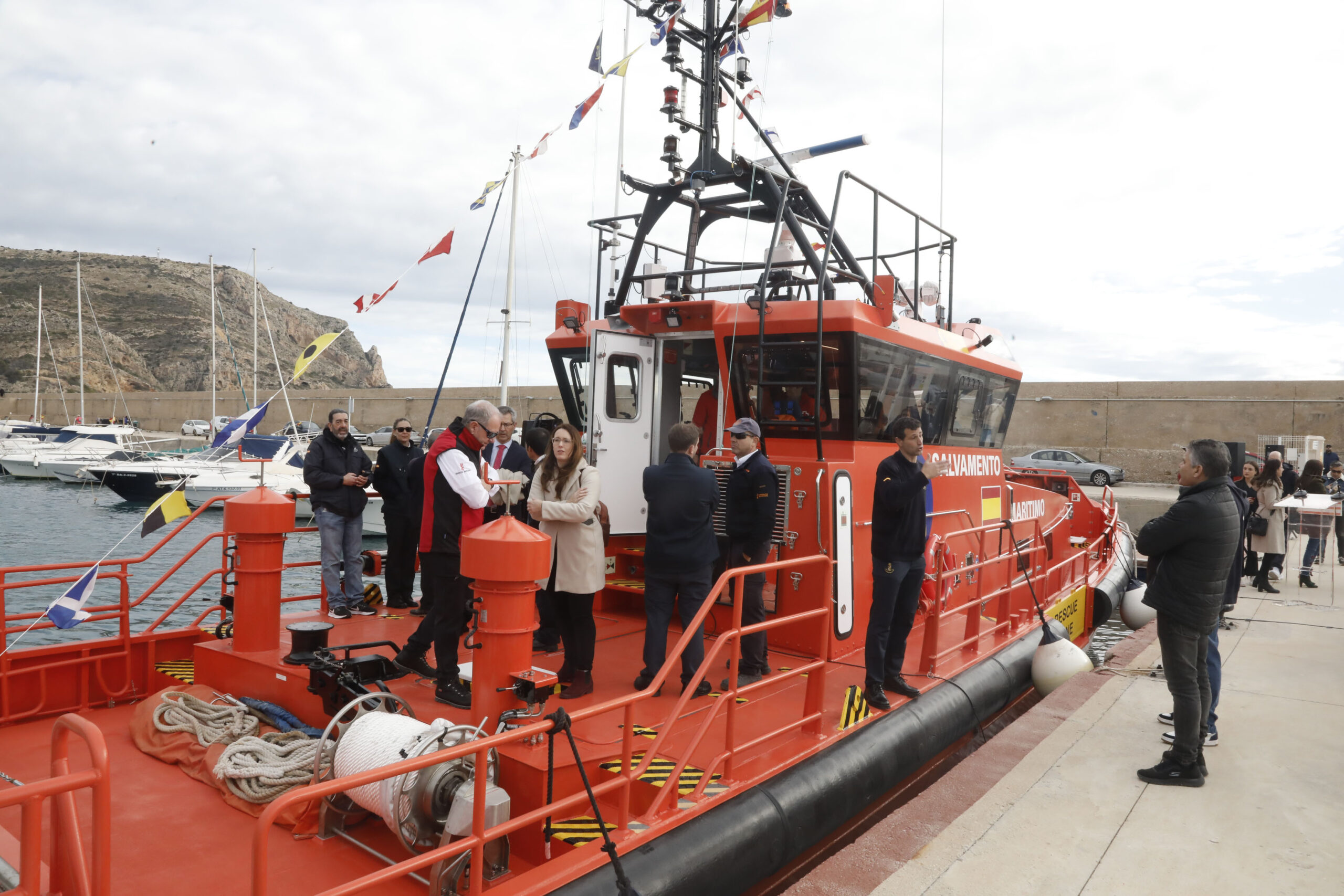 Presentación de la nueva embarcación de Salvamar en Xàbia (4)