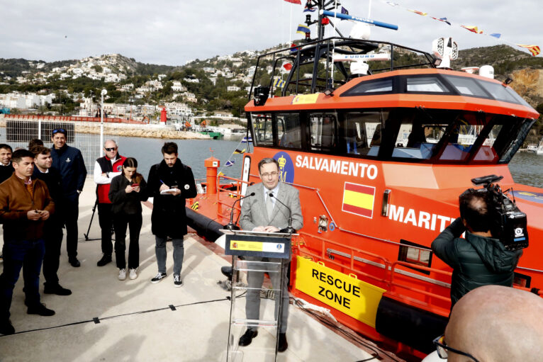 Presentación de la nueva embarcación de Salvamar en Xàbia (6)