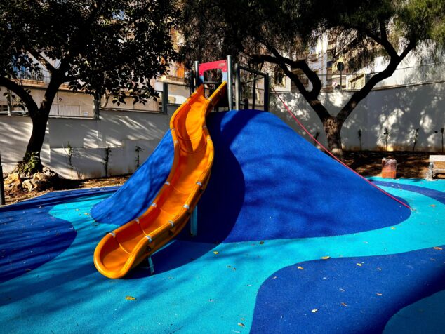 Imagen: Zona de juego del Parque Reina Sofía de Thiviers en Xàbia