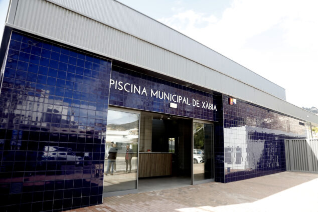 Imagen: Piscina municipal de Xàbia