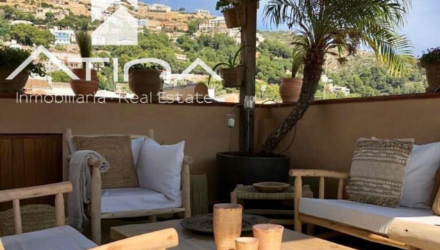 Imagen: Terraza en la planta superior para disfrutar de las vistas al mar