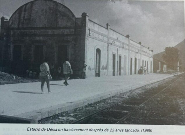 Imagen: Estación de tren de Dénia  | Foto revista Aguaits