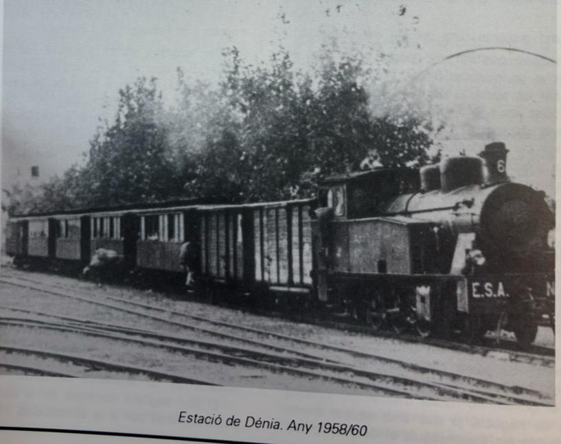 Estación de tren de Dénia a finales de los 50 | Foto revista Aguaits