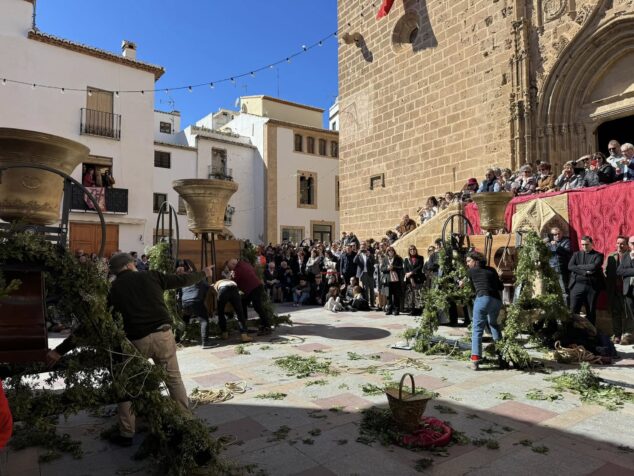 Imagen: Llegada de las campanas de Xàbia