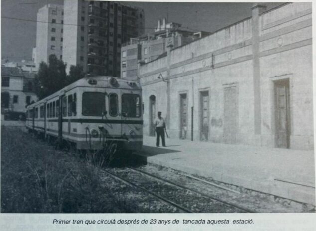 Imagen: Tren y estación de Dénia | Foto revista Aguaits